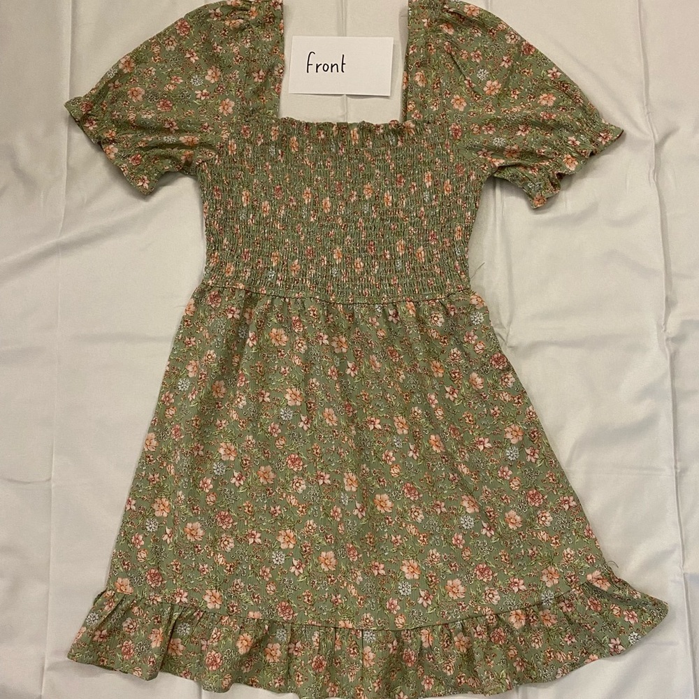 charmed hearts floral dress, size large.